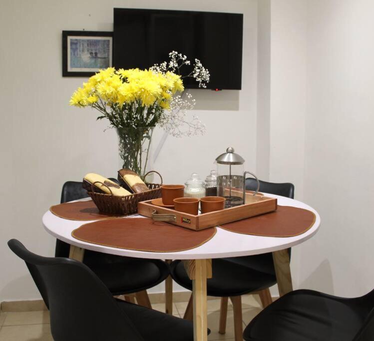 Elegante departamento en Pleno Centro - Apartamento de 2 dormitorios - 68