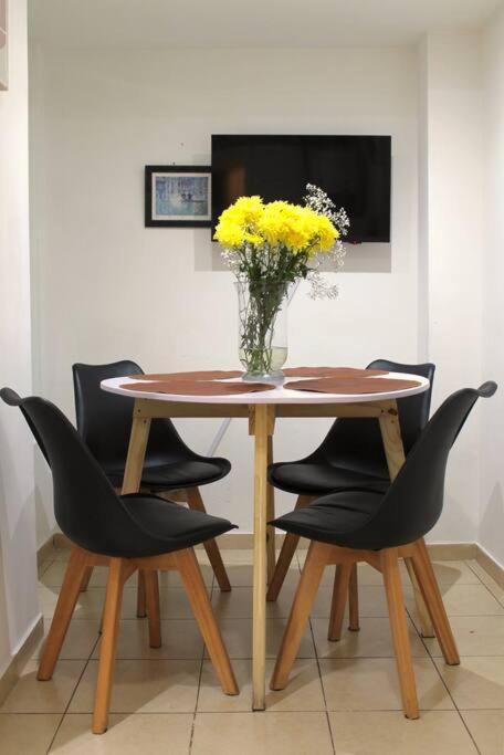 Elegante departamento en Pleno Centro - Apartamento de 2 dormitorios - 49