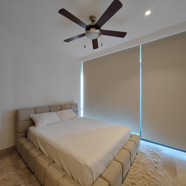 New & Equipped Apartment Steps From The Beach With Pool Jacuzzi By Yeah - Two-Bedroom Deluxe Apartment - 20