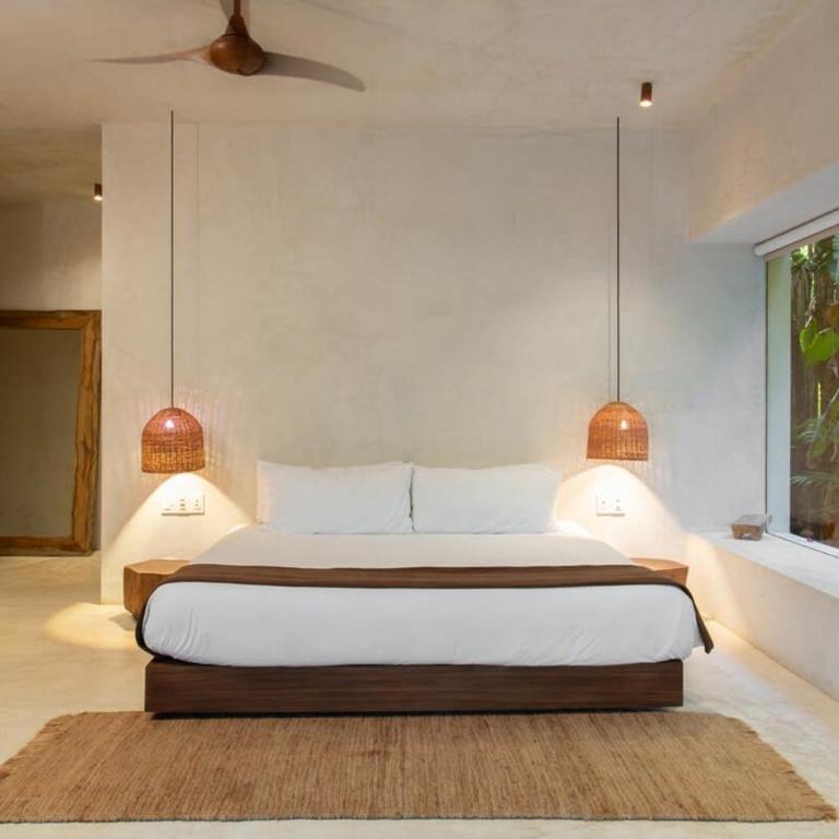 Stunning Villa 4BR, Concierge Service, Gated, Paddle court - Villa - 9