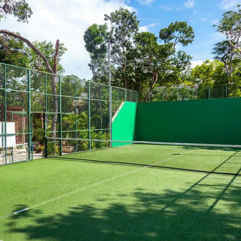 Stunning Villa 4BR, Concierge Service, Gated, Paddle court - Villa - 6