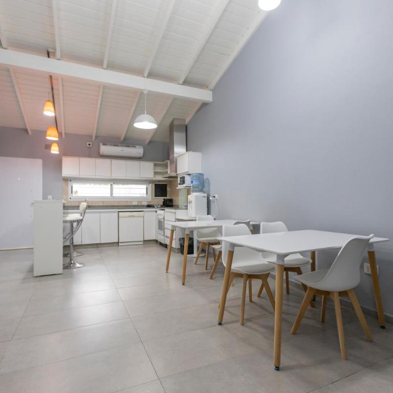 Gugasuites - Deluxe Double Room - 31