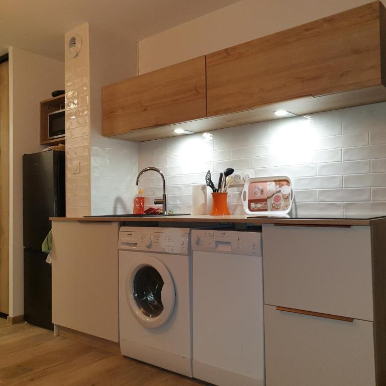cap esterel vue mer et climatisation Bat E1 303 face aux piscines - Apartamento de 1 dormitorio - 5