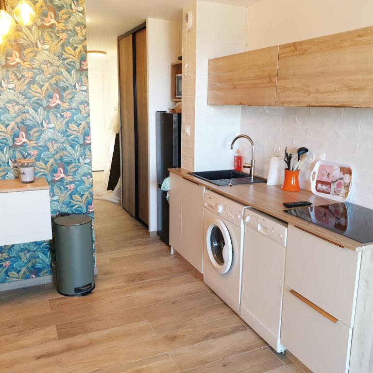 cap esterel vue mer et climatisation Bat E1 303 face aux piscines - Apartamento de 1 dormitorio - 10