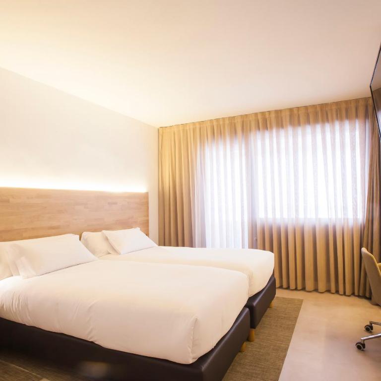 Hotel A Pamplona - Habitación Doble Superior - 1 o 2 camas - 3