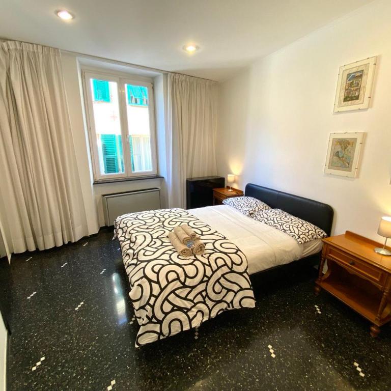 Martel Rooms - Genova Centro Brignole - Camera Queen Standard - 1