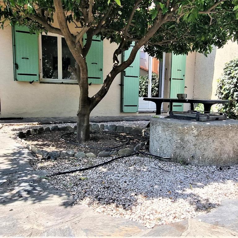 Maison Banyuls-sur-Mer, proche plage et commerces, climatisée à l'étage - FR-1-309-34 - Three-Bedroom House - 4