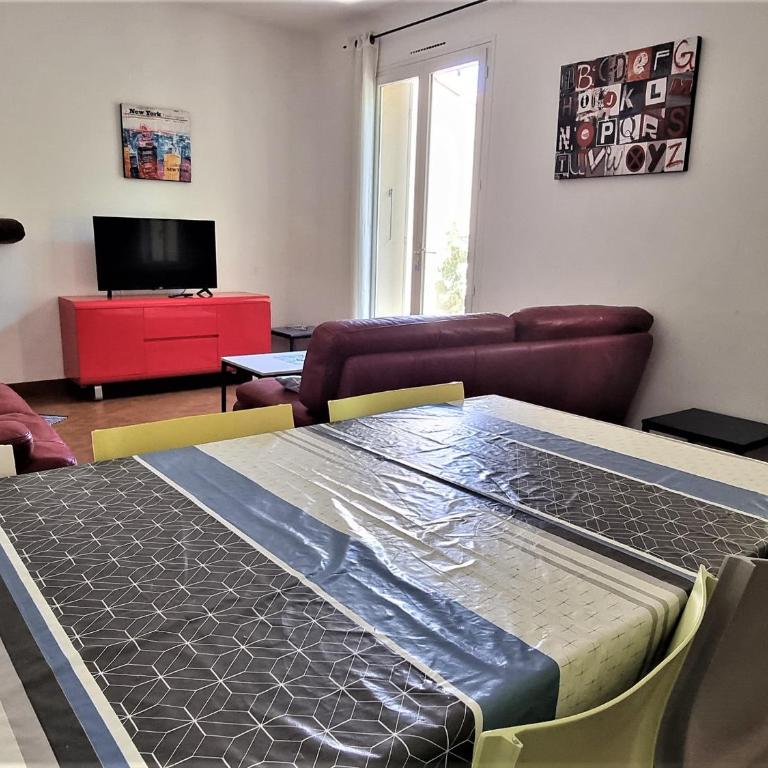 Maison Banyuls-sur-Mer, proche plage et commerces, climatisée à l'étage - FR-1-309-34 - Three-Bedroom House - 5
