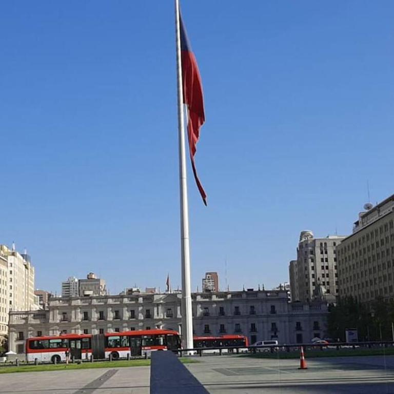 Departamento frente a palacio la moneda - Apartamento de 3 dormitorios - 2