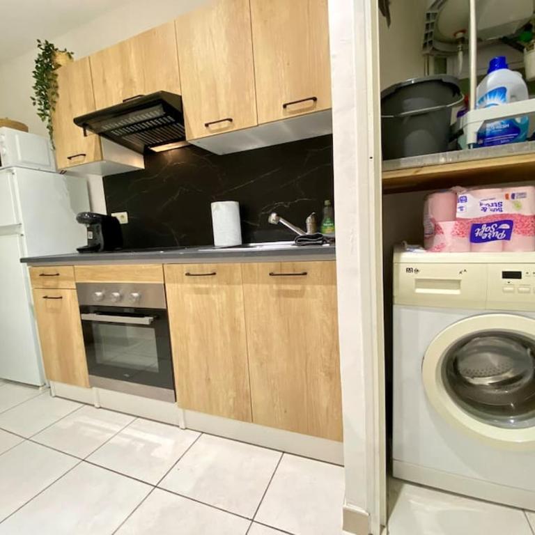 Charmant T1 au Cœur de Nimes - Apartamento de 1 dormitorio - 5