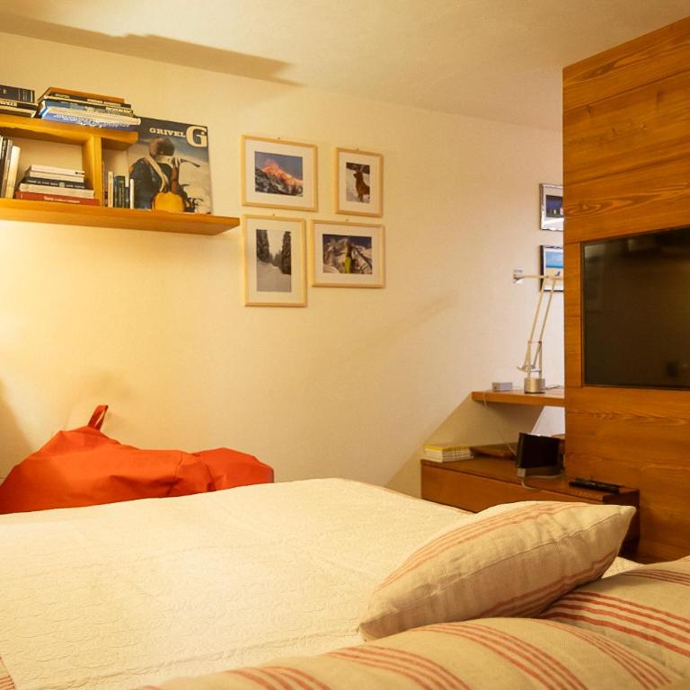 Central Courmayeur Prestige-Mont Blanc Escape - Appartamento Deluxe con 2 Camere da Letto - 9