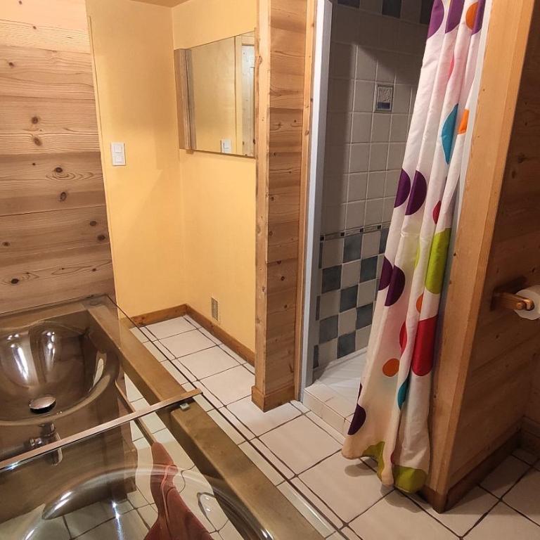La Grange Aux Loups - Chambre Familiale avec Salle de Bains Privative - 4