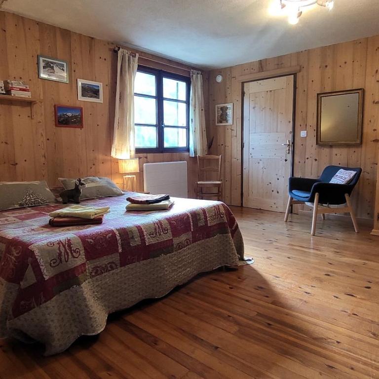 La Grange Aux Loups - Chambre Familiale avec Salle de Bains Privative - 9