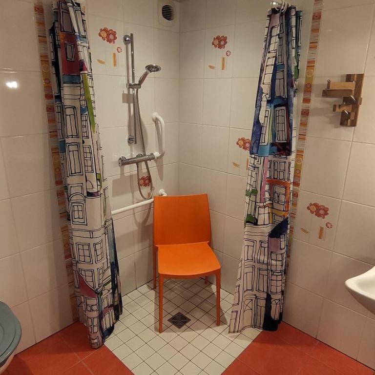 La Grange Aux Loups - Chambre Double ou Lits Jumeaux avec Salle de Bains Privative - 3