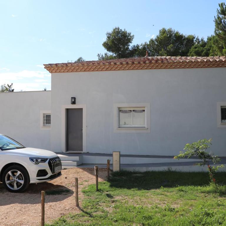 Villa de Trouchaud - Maison 3 Chambres - 33