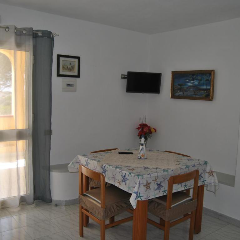 La Pergola Apartments - Two-Bedroom Townhouse - 11