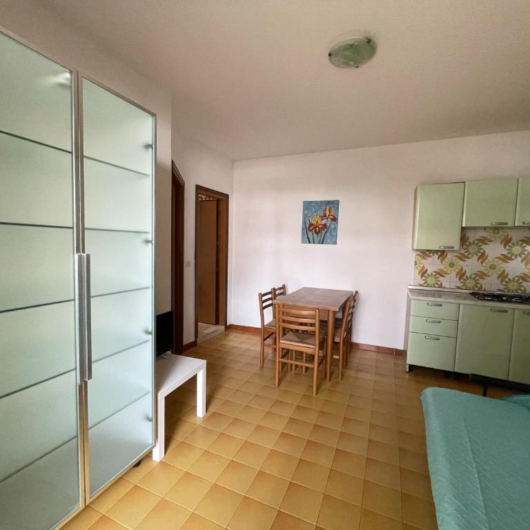 Flat with shared garden 200 m from the sea - Appartamento - 6