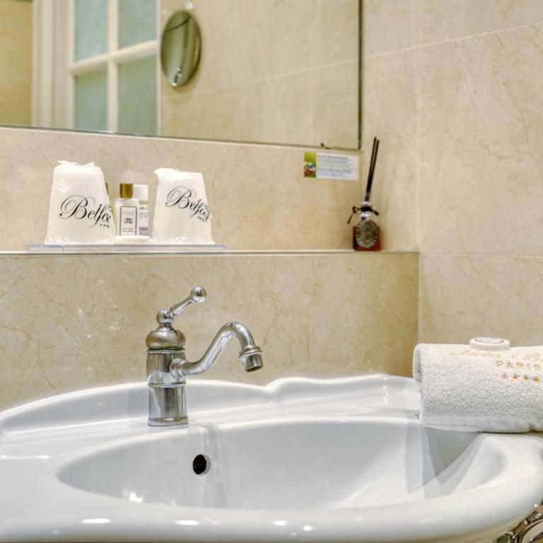 Hôtel Belfast - Chambre Lits Jumeaux Standard avec Vue sur l'Arc de Triomphe - 4