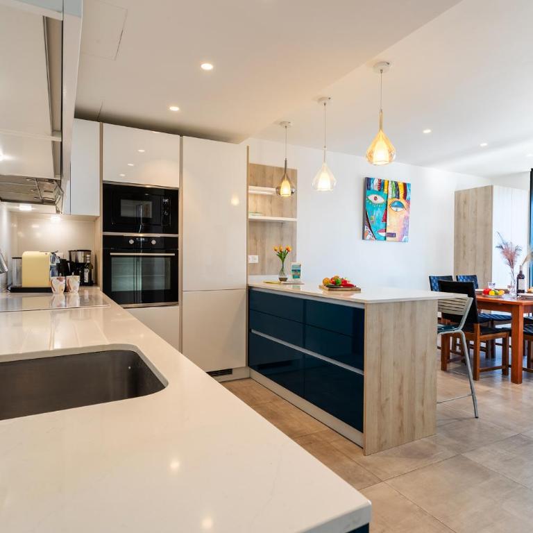 VUE DES ANGES AP4238 By Riviera Holiday Homes - Appartement avec Terrasse - 8