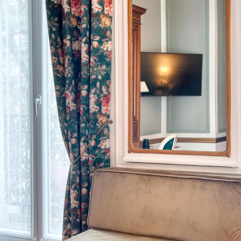 Hôtel Belfast - Chambre Double Supérieure avec Balcon - Vue sur Arc de Triomphe - 15