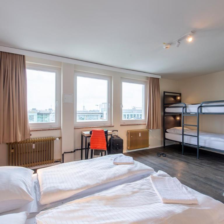 MEININGER Hotel München Zentrum - Quadruple Room - 3
