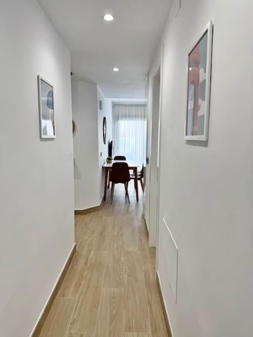 Nuevo y céntrico apartamento de playa - Two-Bedroom Apartment - 9