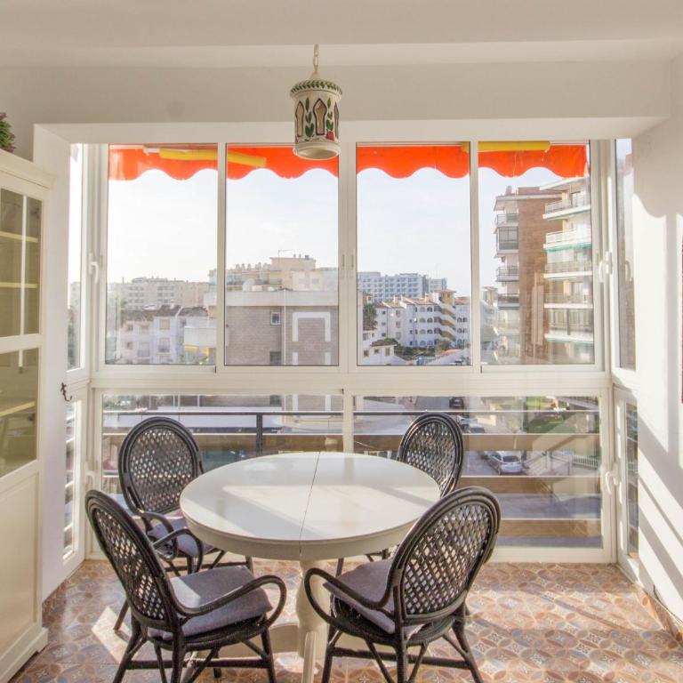 Sol Montemar 50 by IVI Real Estate - Apartment - 17