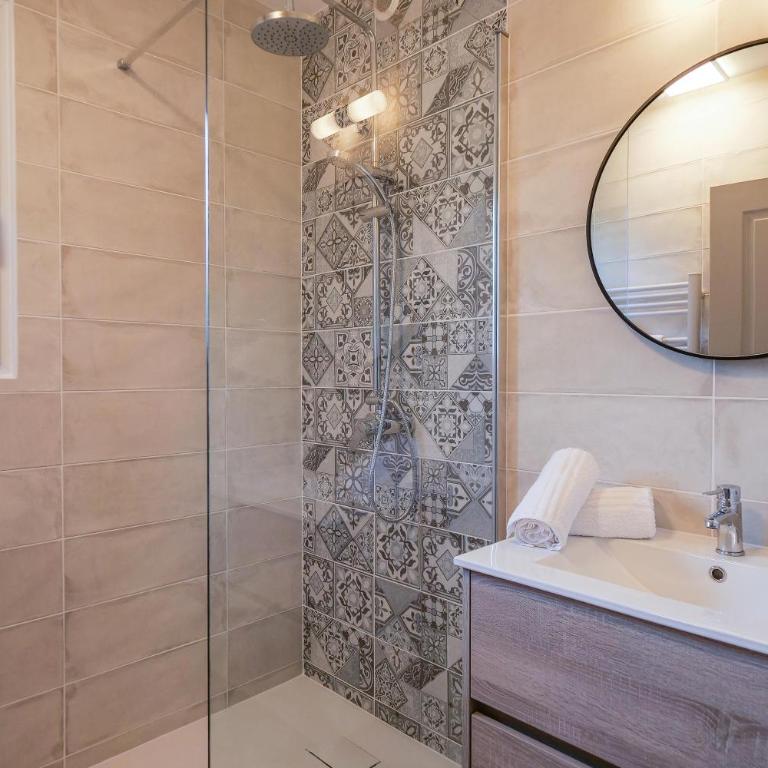 Clapotis des Flots St Tropez XII - Two-Bedroom Apartment with Terrace - 8
