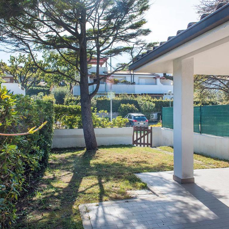 M051 - Marcelli, villetta con giardino vicino al mare - Appartamento con 3 Camere da Letto - 2