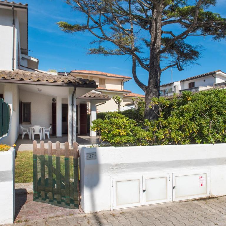 M051 - Marcelli, villetta con giardino vicino al mare - Appartamento con 3 Camere da Letto - 34