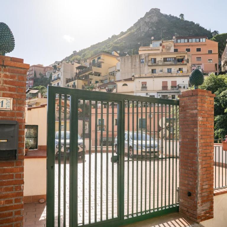 Atenasio Garden Suite con giardino privato e parcheggio a Taormina Relax e Privacy - One-Bedroom Apartment - 48