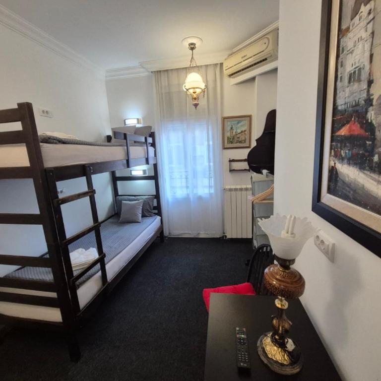 Authentic Belgrade Centre Apartment #5, Four bedrooms, One Full Bathroom, One Toilet - Five-Bedroom Apartment - 1
