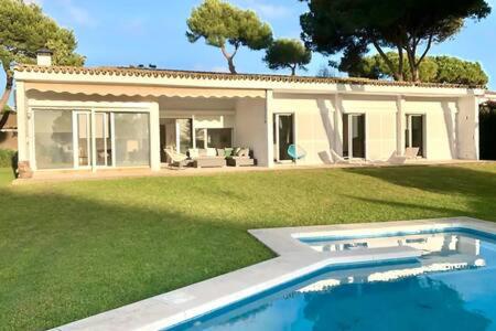 Apartoyou - Villa Vistahermosa - Villa - 16
