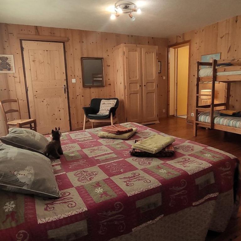 La Grange Aux Loups - Chambre Familiale avec Salle de Bains Privative - 11
