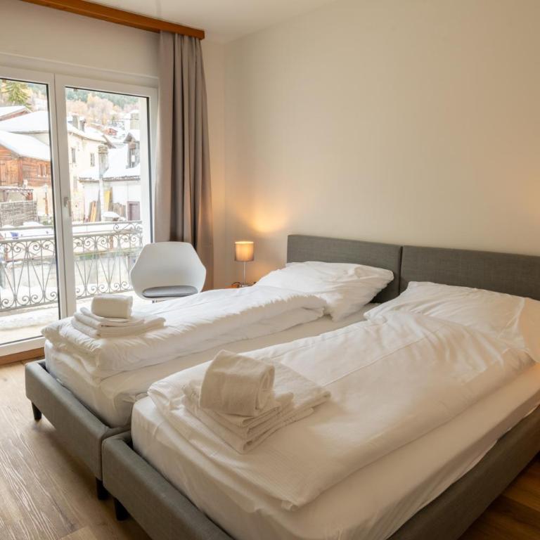 Hotel Restaurant Simplon - Standard Doppelzimmer mit Gemeinschaftsbad - 2