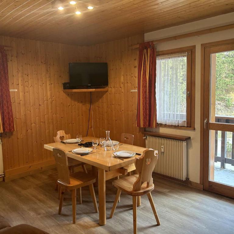 Appartement en montagne, 4 pers, proche des pistes et commerces, animaux acceptés, balcon, casier à skis - FR-1-180-73 - Apartment (4 Adults) - 12