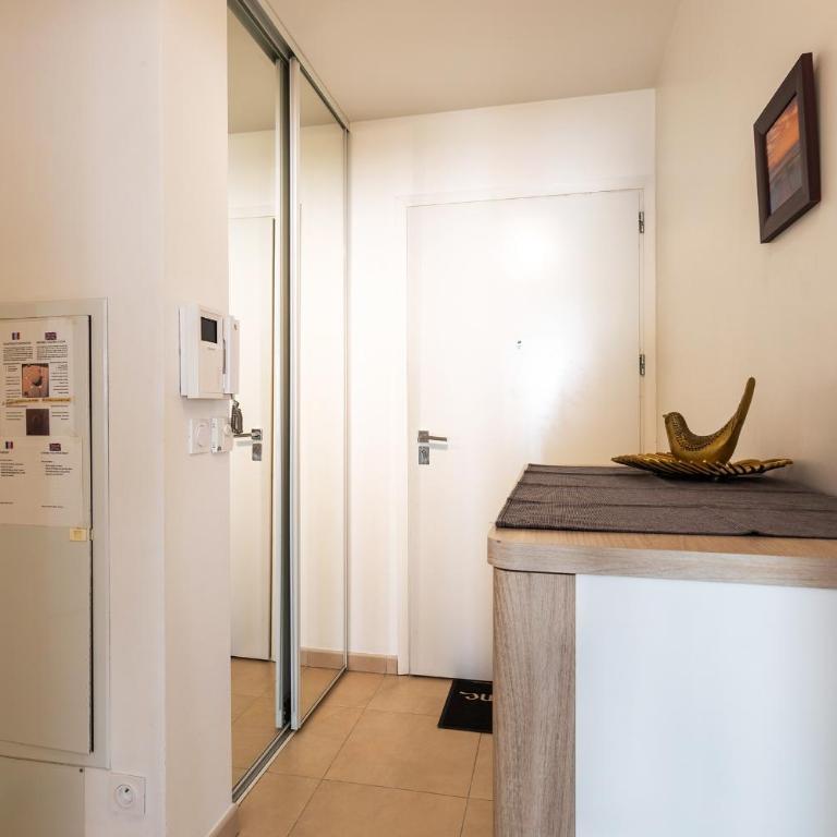 JARDINS MASSENA AP4088 Nice, by Riviera Holiday Homes - Apartamento de 2 dormitorios - 4