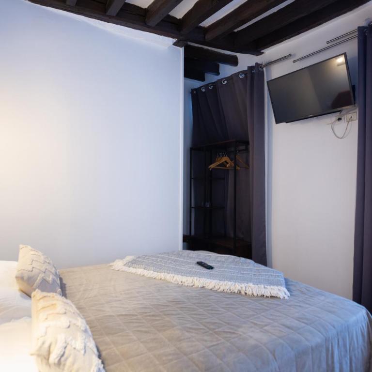 Hôtel Léonard de Vinci II - Chambre Double - 3