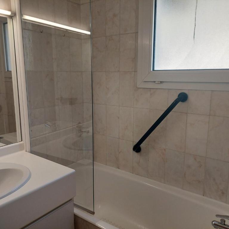 Studio à Brides-les-Bains avec wifi et parking, 4 pers - FR-1-512-282 - Studio - 9