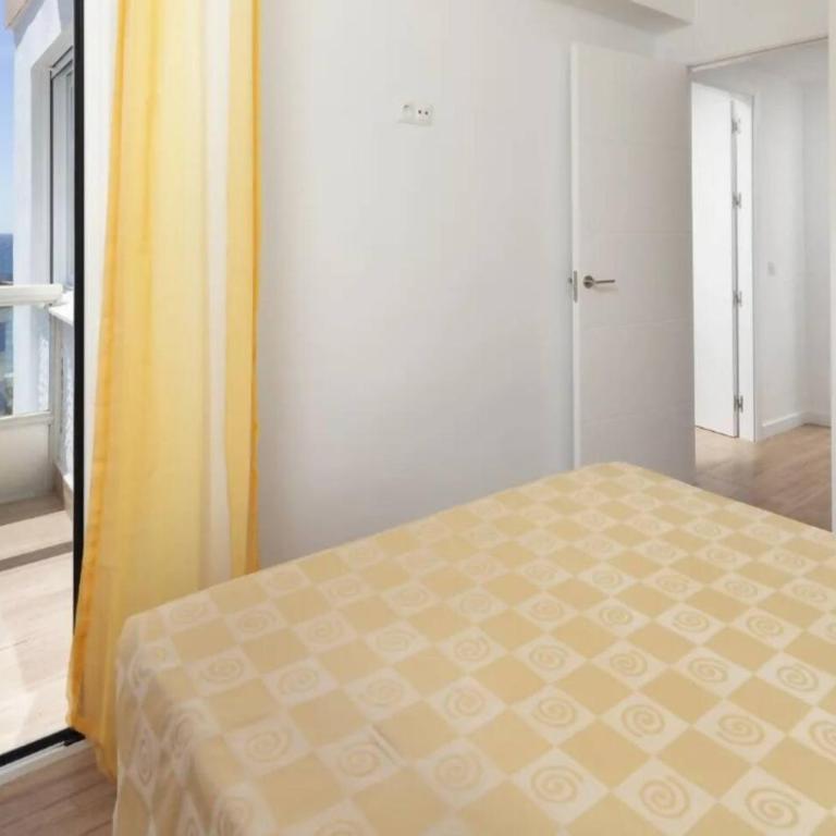 Apartamento Joya del Mar - Three-Bedroom Apartment - 12