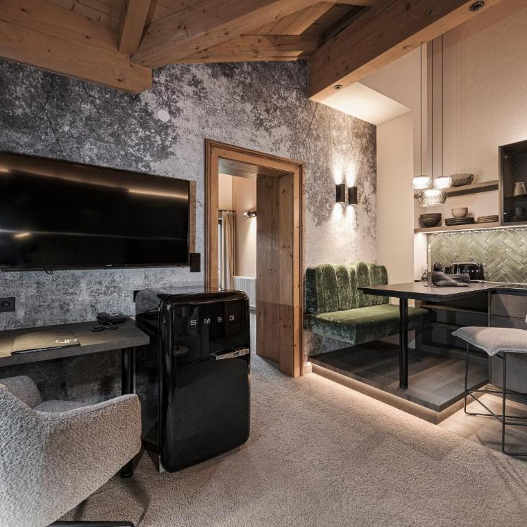 Villa Haidacher Relax & Lifestyle Apartments - One-Bedroom Chalet with Balcony and Mountain View - 5