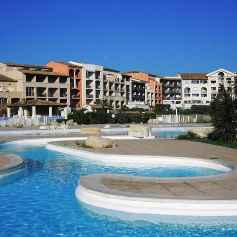 Proche St Tropez refait à neuf bord de plage et piscine - One-Bedroom Apartment - 17