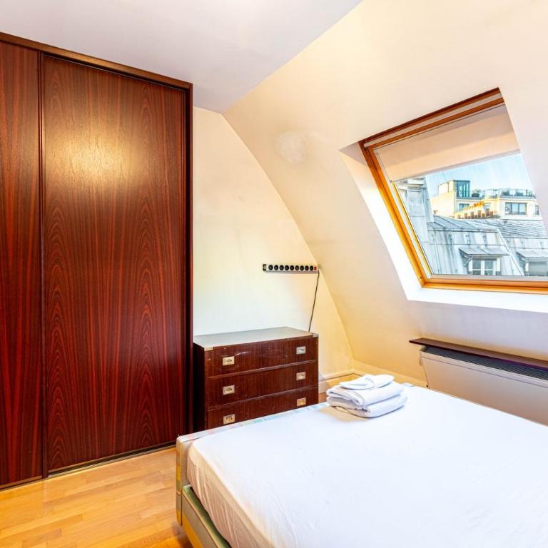 GuestReady - Spacious Comfort in the 8th - Apartment - 9