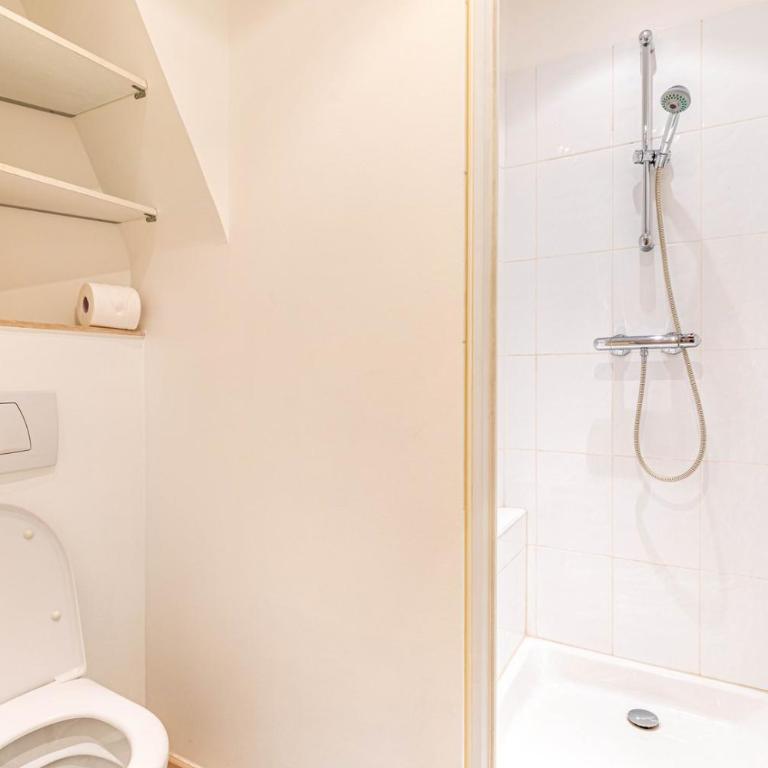 GuestReady - Spacious Comfort in the 8th - Apartment - 18