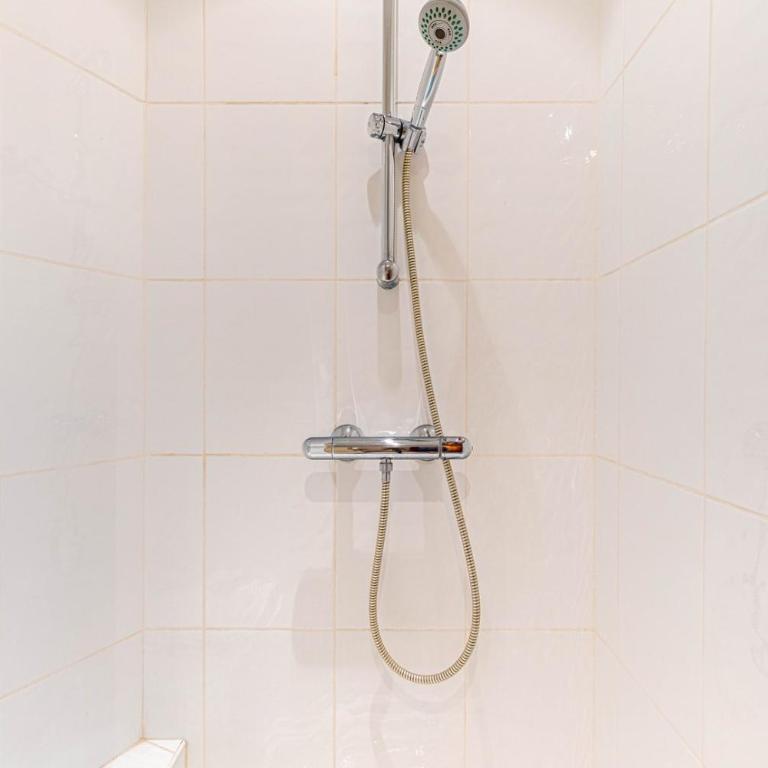 GuestReady - Spacious Comfort in the 8th - Apartment - 19