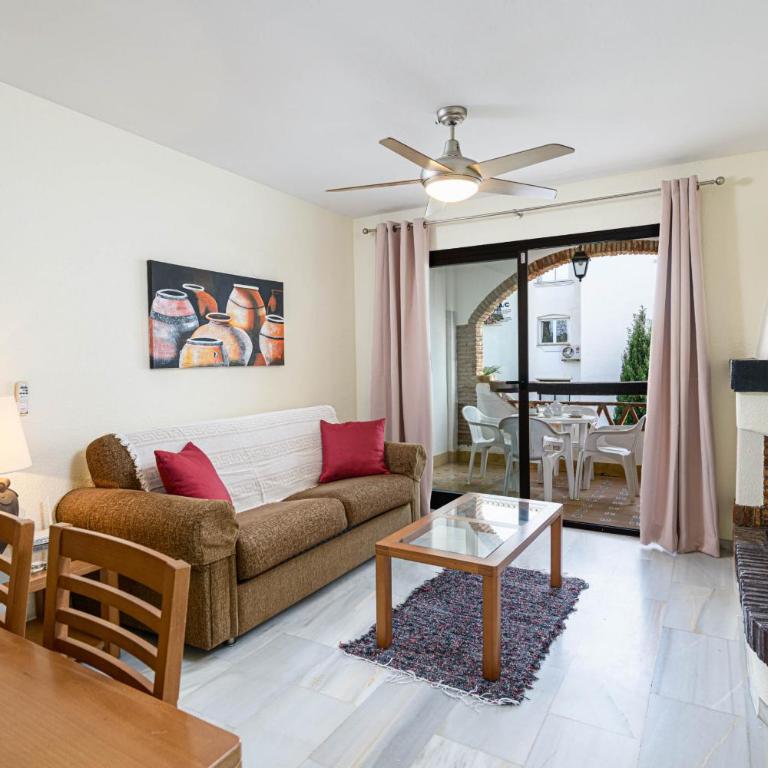 S07 Club Calahonda - Apartment - Apartamento de 2 dormitorios con balcón - 2
