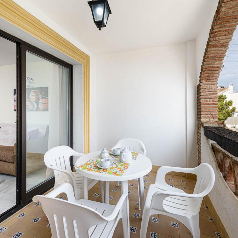 S07 Club Calahonda - Apartment - Apartamento de 2 dormitorios con balcón - 4