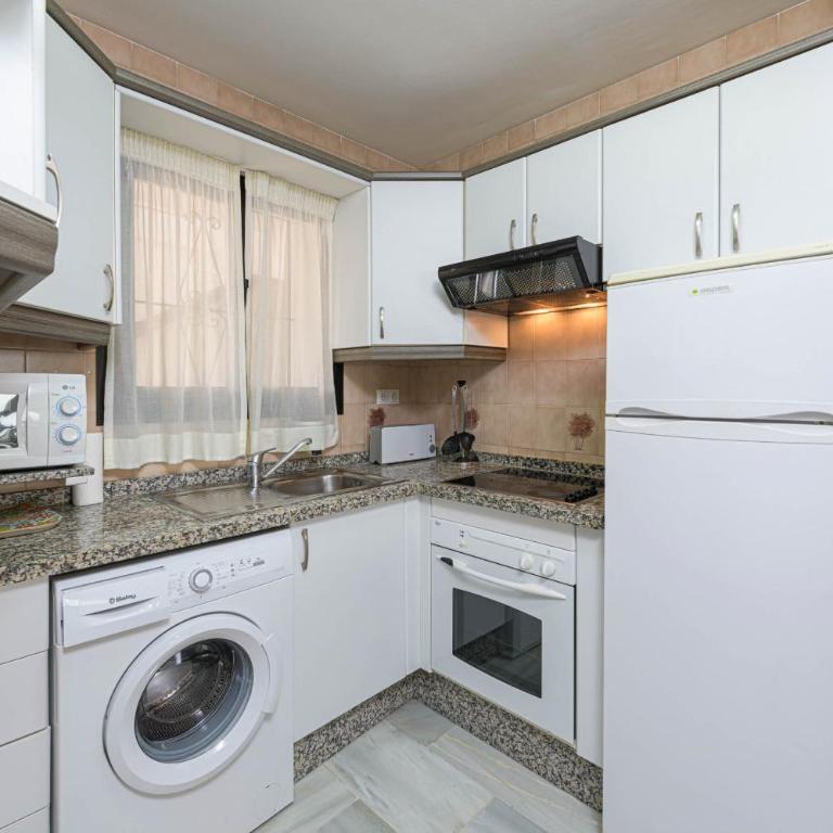 S07 Club Calahonda - Apartment - Apartamento de 2 dormitorios con balcón - 6