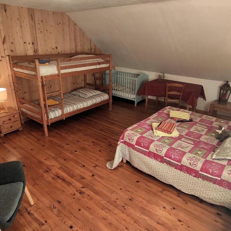 La Grange Aux Loups - Chambre Familiale avec Salle de Bains Privative - 12