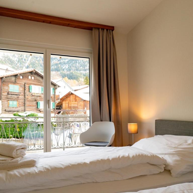 Hotel Restaurant Simplon - Standard Doppelzimmer mit Gemeinschaftsbad - 4